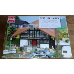 Busch 1447 (Huf Haus) + 1141 (Huf Haus intrieur) H0 1:87 Nw
