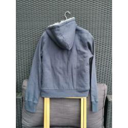 Madonna donkerblauw vest maat 38.