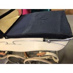 Retro blauw/witte kinderwagen (jaren 50/60)