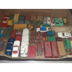 Krat vol 45 Dinky Toys