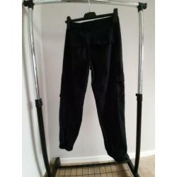 HIP cargo broek Clockhouse mt 34 zgan