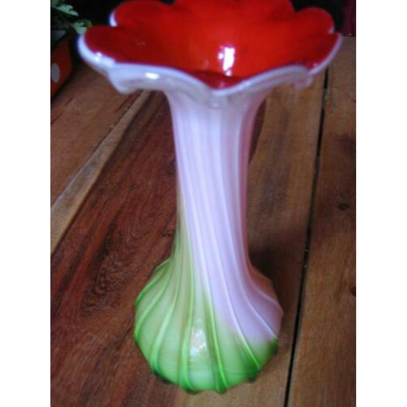Vaasje glas bloemvorm