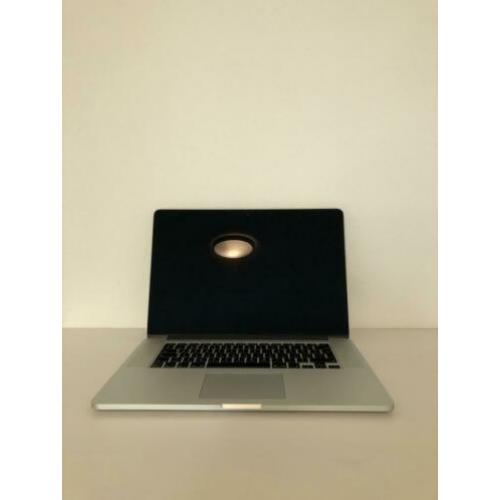 MacBook Pro / 15,4 inch (mid 2015)