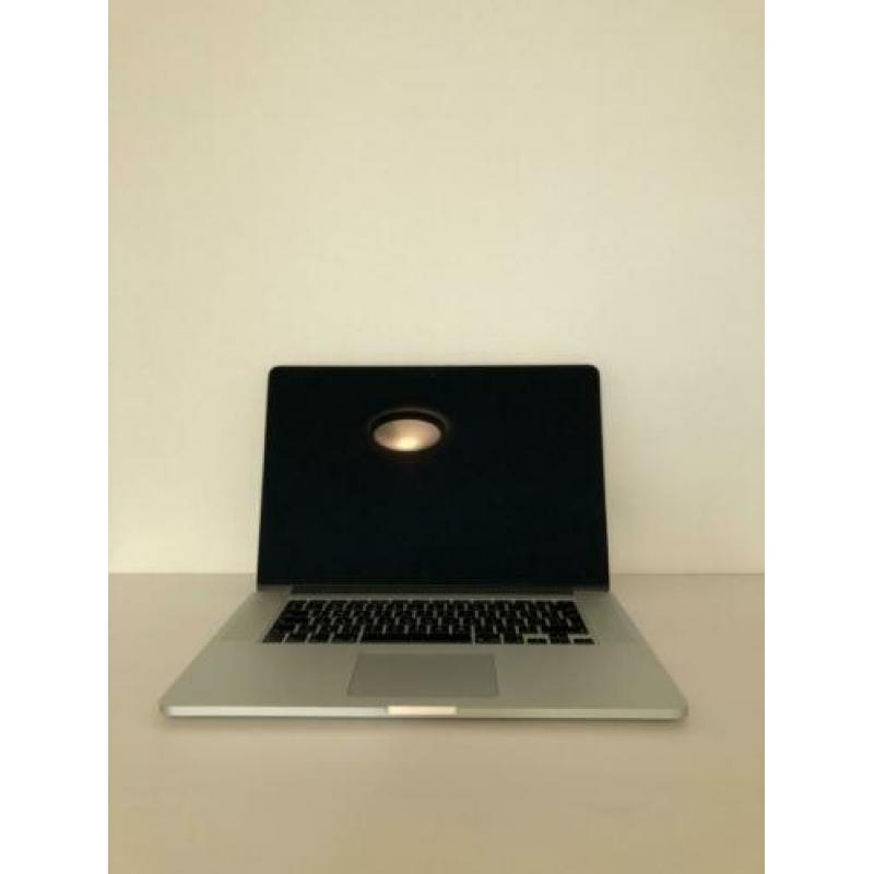 MacBook Pro / 15,4 inch (mid 2015)