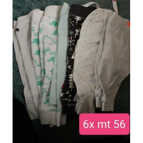 Te koop diverse baby kleding maat 56