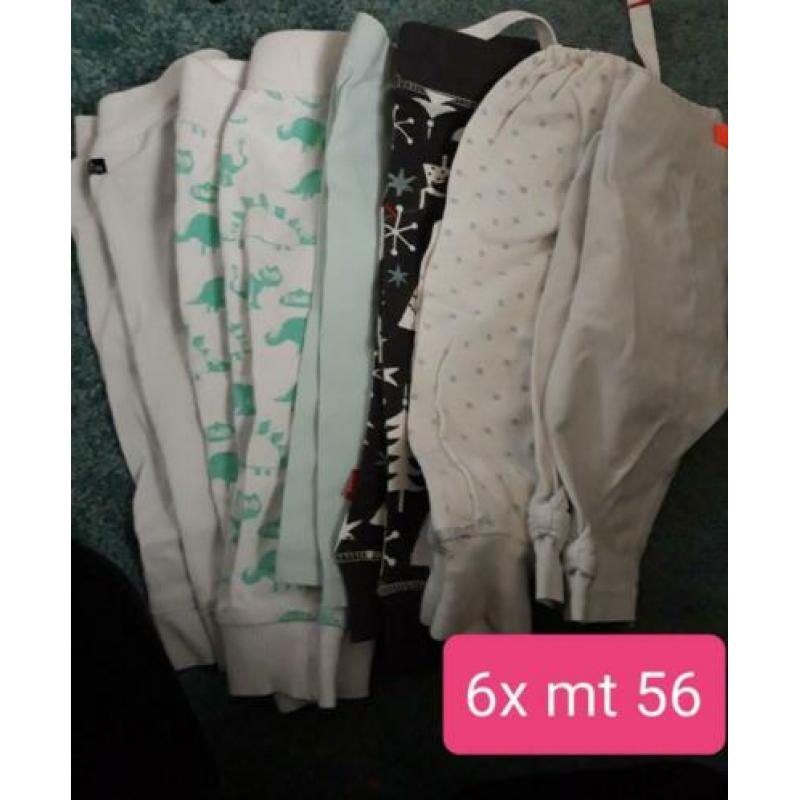Te koop diverse baby kleding maat 56