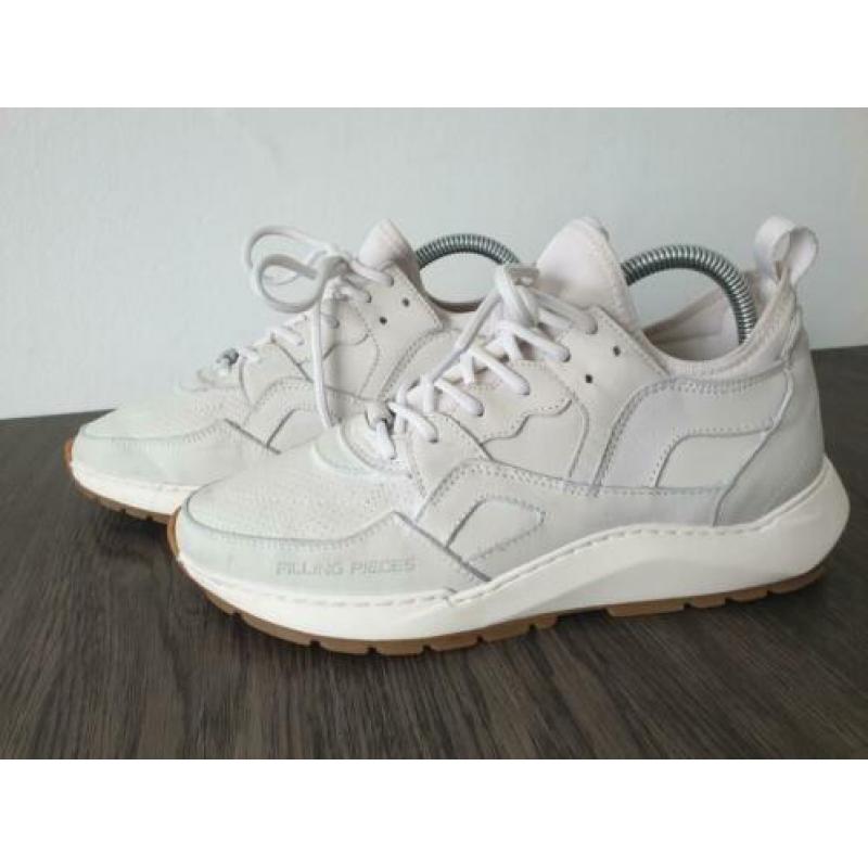 Filling pieces 38