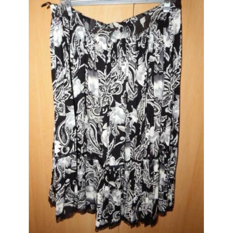 Rok zwart-wit design mt.52-54 (XXL) Pizzo