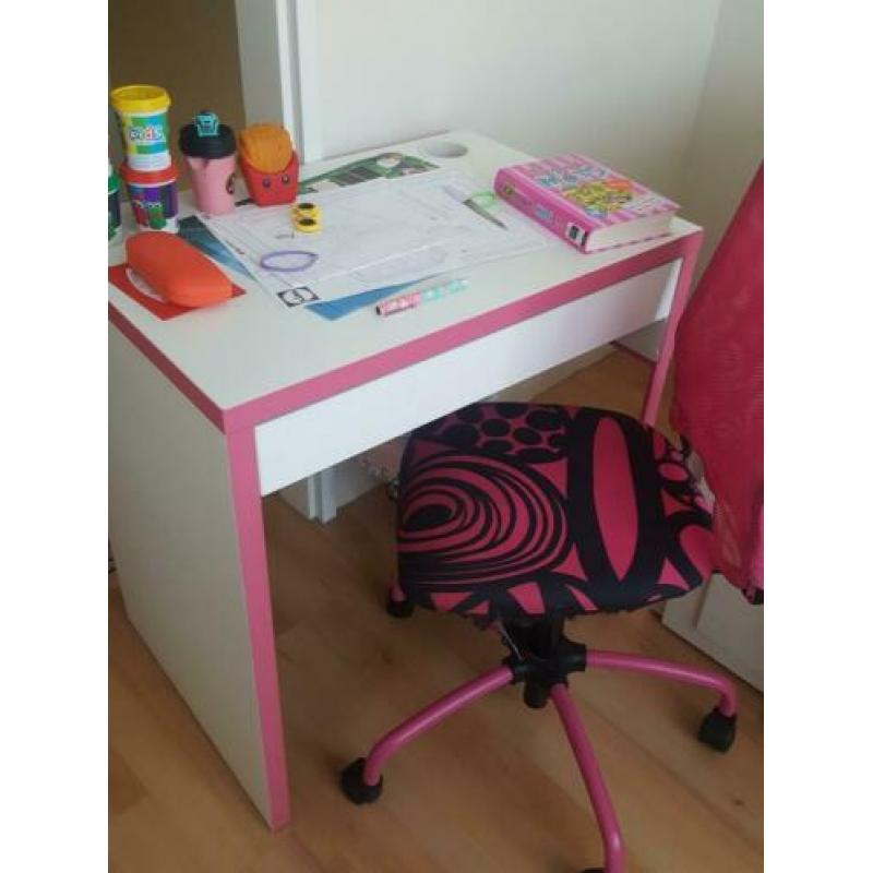 Bureau met stoel