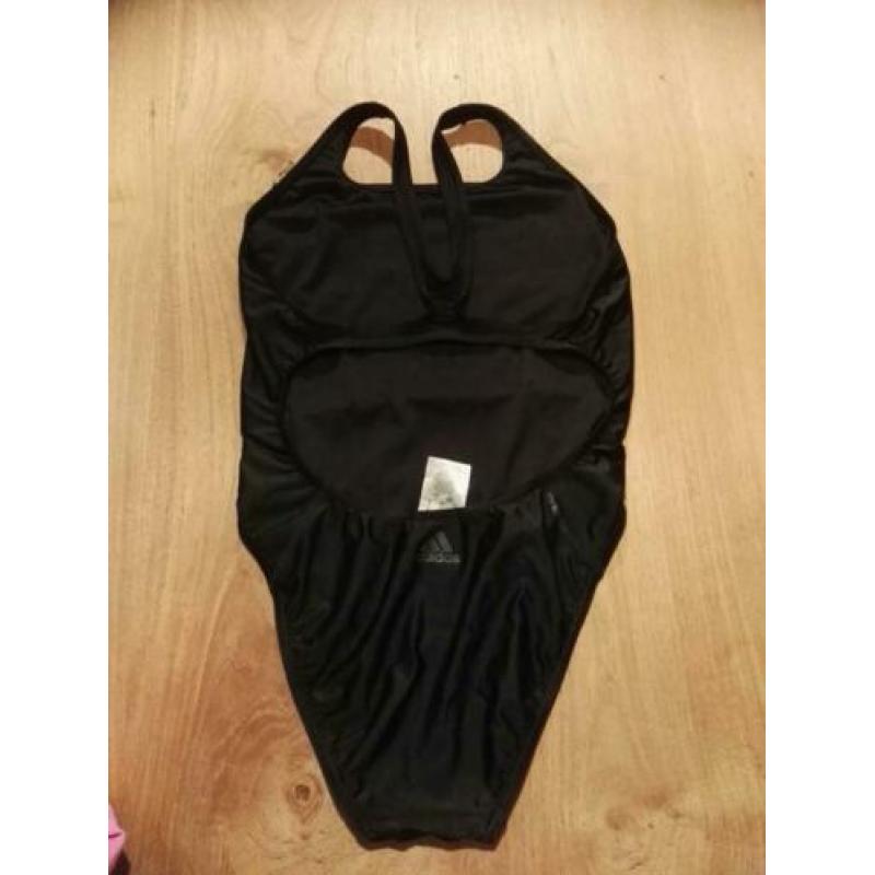 Adidas mooie nieuwe badpak maat S €15