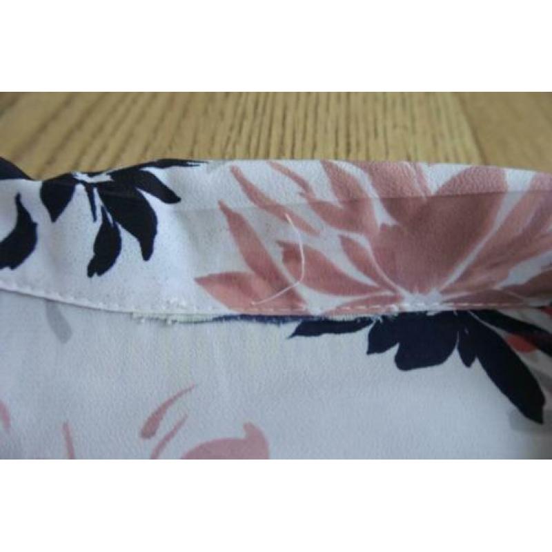 zomerse blouse 46 ster bloemen zwart rood beige grijs mooi
