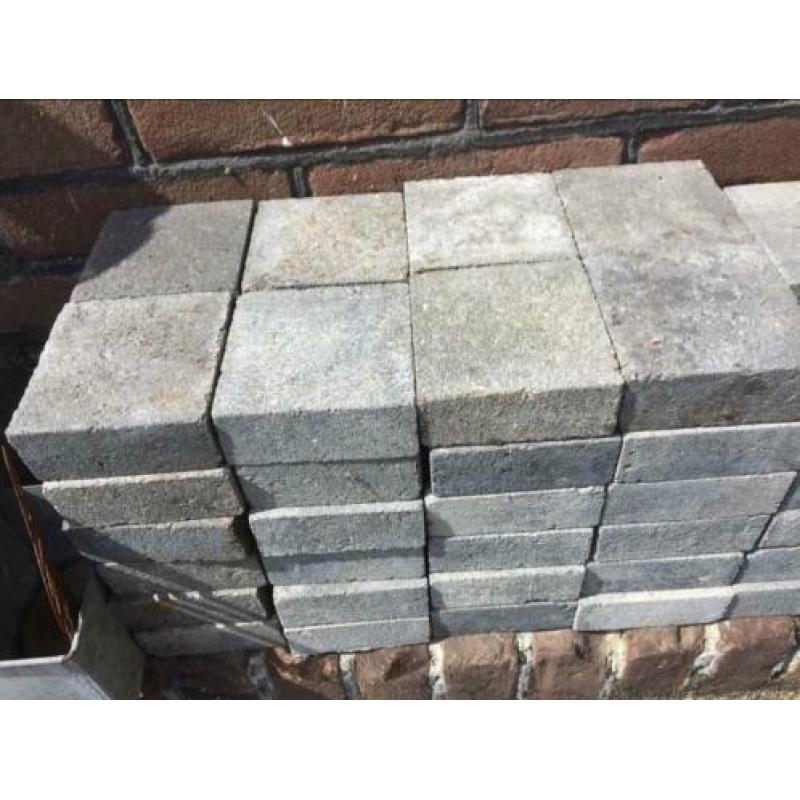 Trommelstenen 10x10x4 179 stuks