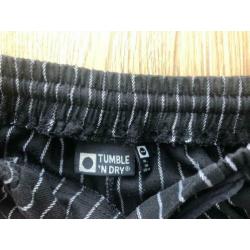 Zwarte broek/pantalon met krijtstreep van Tumble ‘n Dry