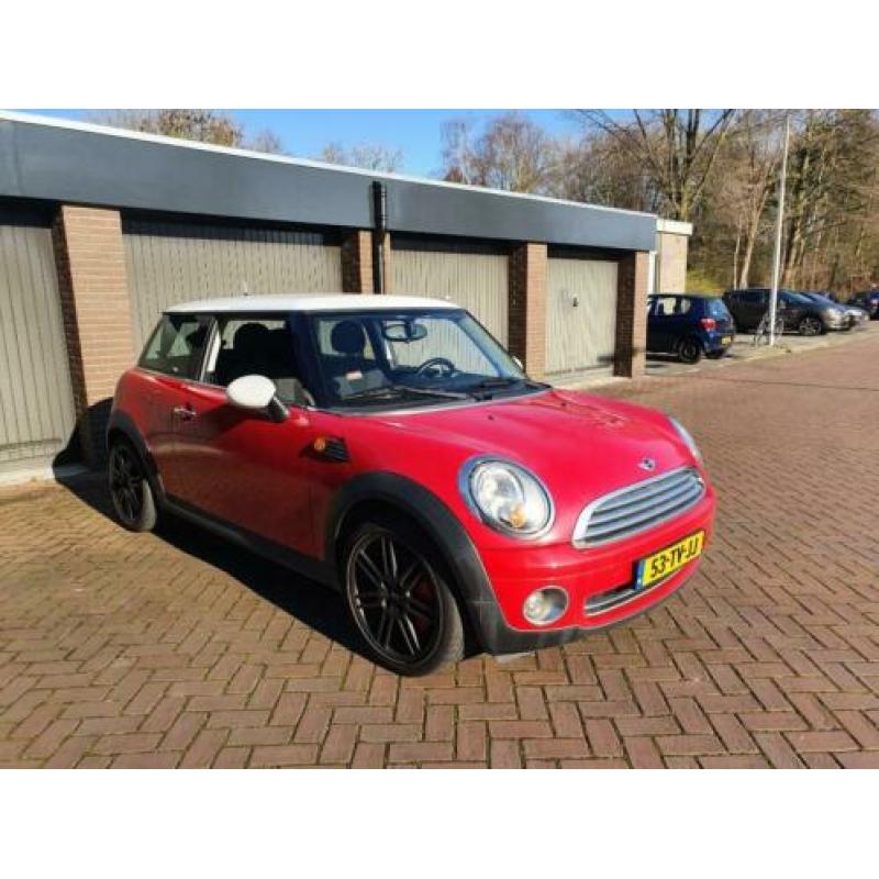 Mini 1.6 Cooper 2007 Rood | Facelift | 17" | LED