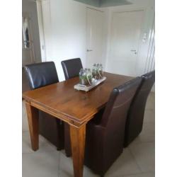 eethoek met 4 stoelen
