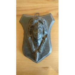 Wapenschild hoofd van vrouw, (giet)ijzer, midden 19e eeuw