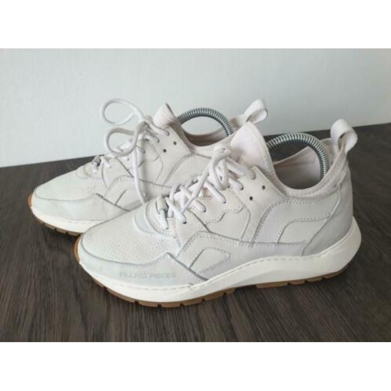 Filling pieces 38