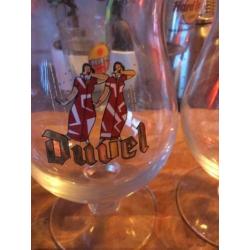 Twee Duvel glazen