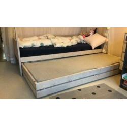 Lifetime foldable bed for kids in splendid condition.