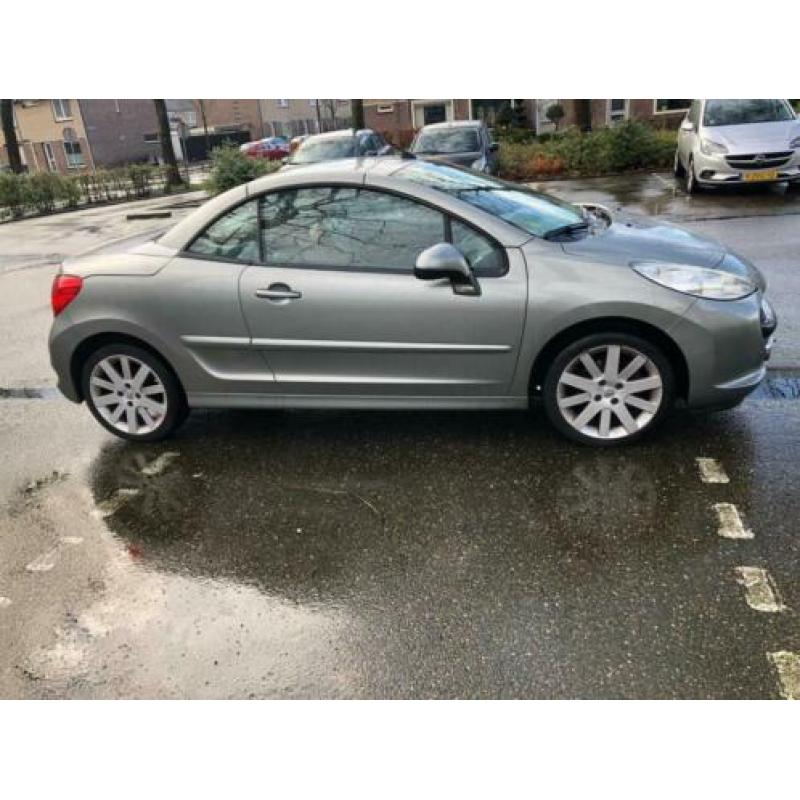 Peugeot 207 CC 1.6 VTi