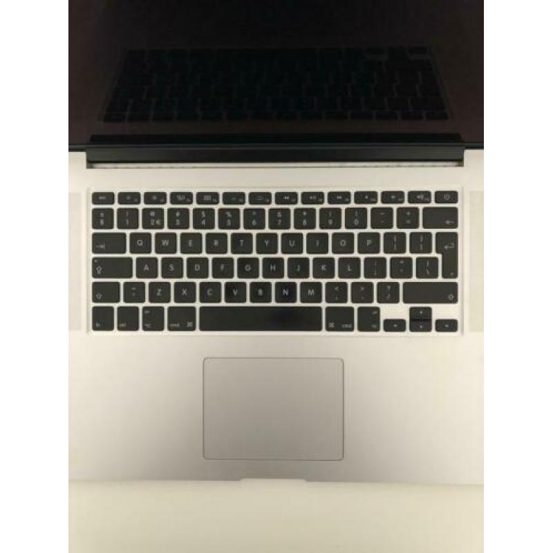 MacBook Pro / 15,4 inch (mid 2015)