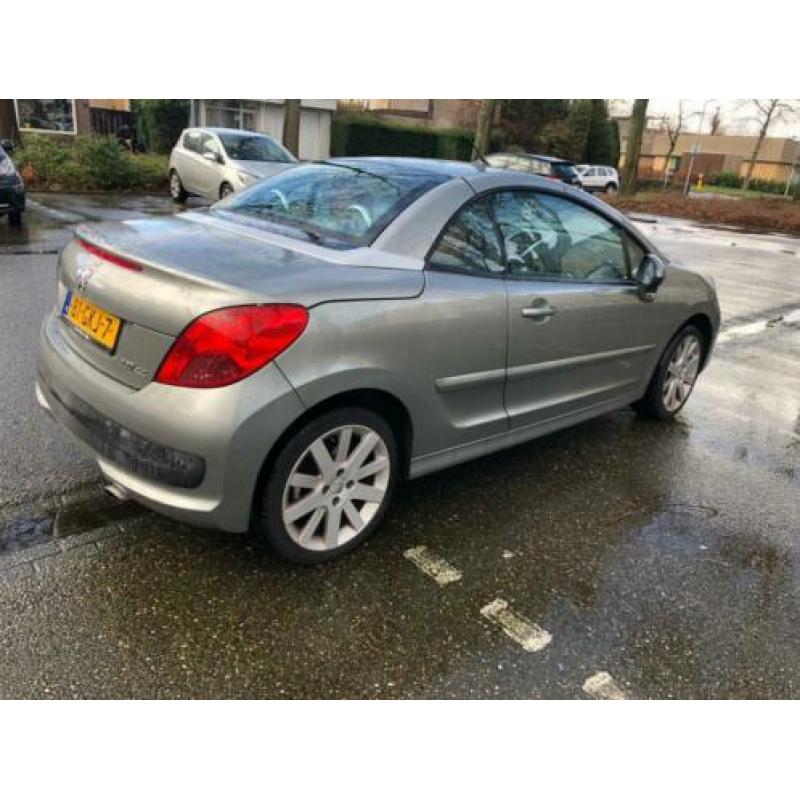 Peugeot 207 CC 1.6 VTi
