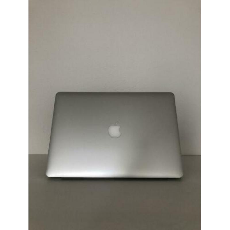 MacBook Pro / 15,4 inch (mid 2015)