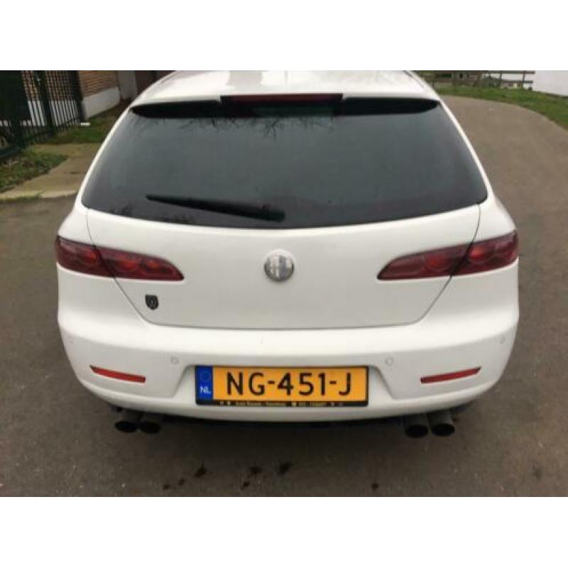 Alfa Romeo 159 Sportwagon 1.750 TBI ECO 200PK 2010 Wit