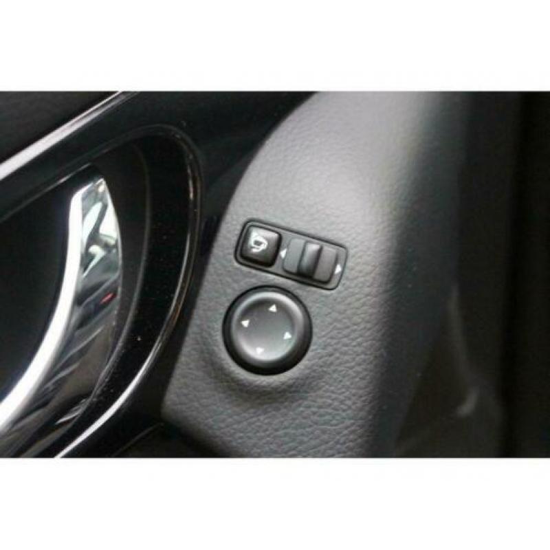 Nissan QASHQAI 1.6 dCi Tekna Leder , Navigatie Cruise Contro