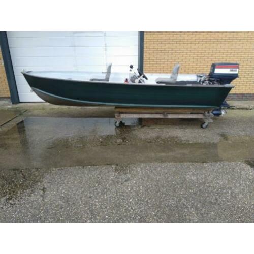 Quicksilver 450 DLX eventueel met Yamaha 40 pk
