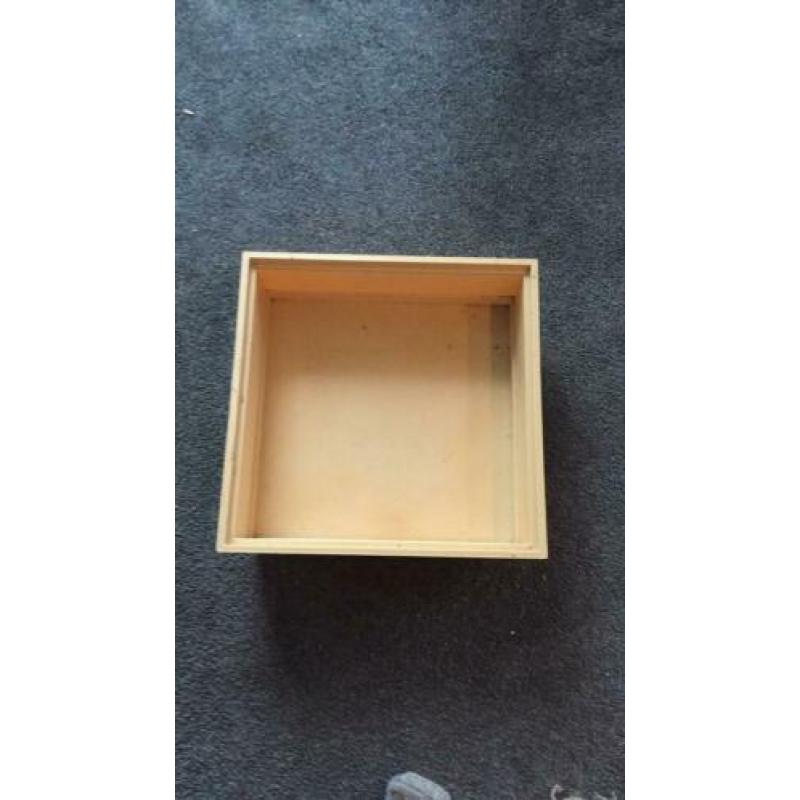 Vogel/papegaai kooi met speeltjes