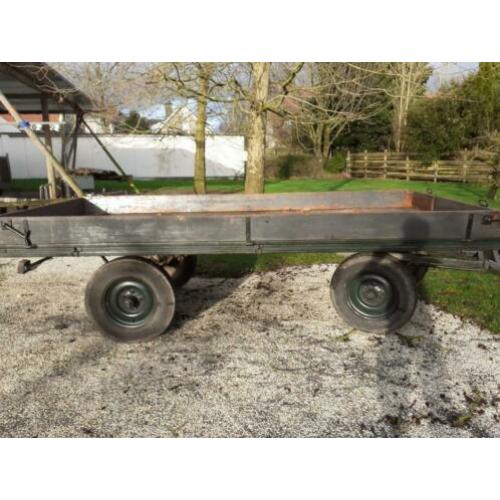 Te koop platte boerenkar. Maten L 3.83 x B 1.70 x H 86.