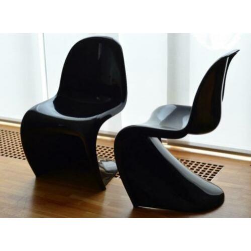 2 Verner Panton Chairs / Stoelen voor Herman Miller/Fehlbaum