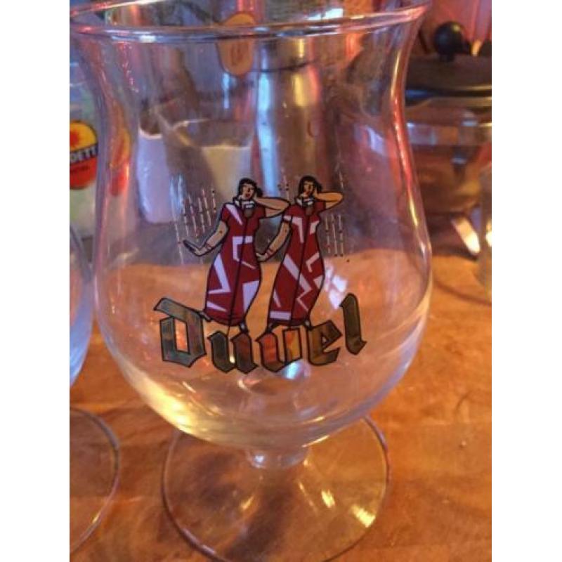 Twee Duvel glazen