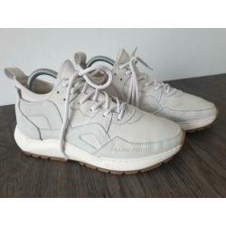 Filling pieces 38