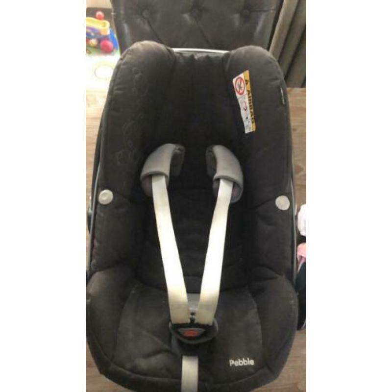 Maxi Cosi Pebble met vele extra’s