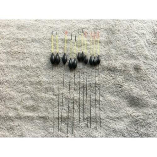 adv 114 / NIEUW set 11 dobbers MONDIAL F