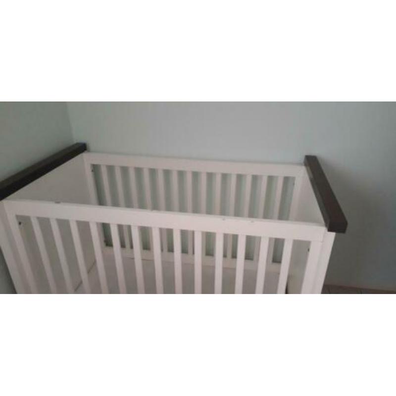 Ledikant voor baby / peuter, aerosleepmatras