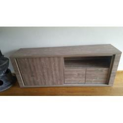Dressoir, eettafel, salontafel en tvmeubel