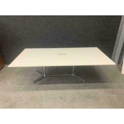2x Thonet vergadertafel / conferentietafel