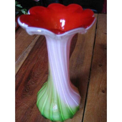 Vaasje glas bloemvorm