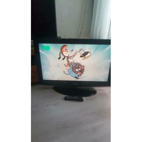 Samsung 32 inch LCD TV.