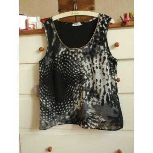 Only: Dubbellaagse Top maat 40