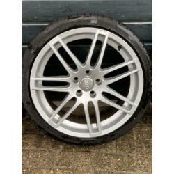 19 inch 5x112 rs4 velgen Audi A3 A4 a6 golf 1 velg is krom