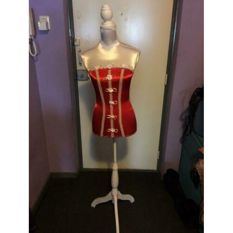 Etalage pop model buste op standaard