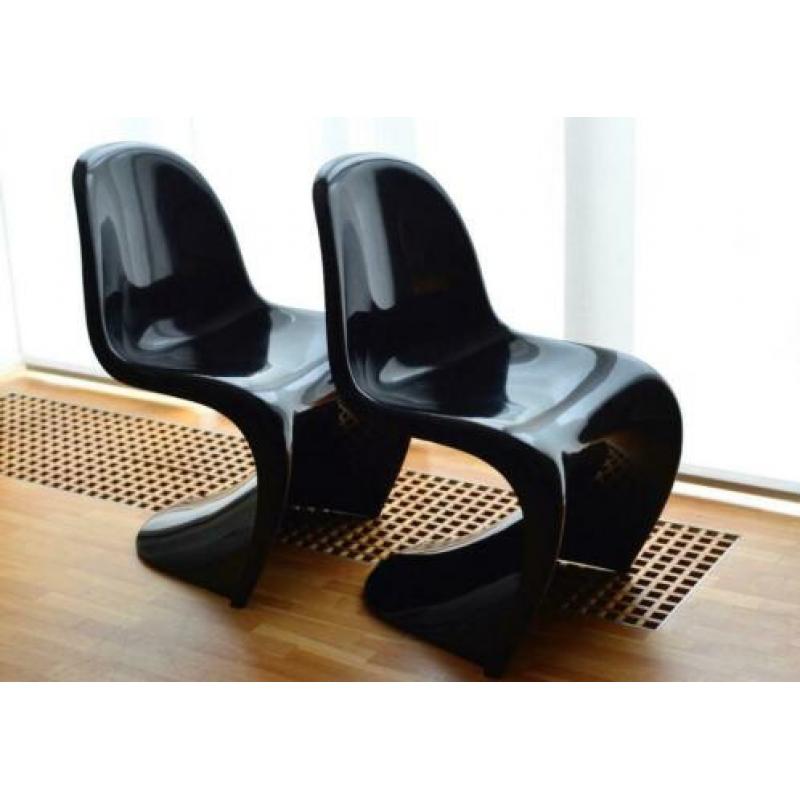 2 Verner Panton Chairs / Stoelen voor Herman Miller/Fehlbaum