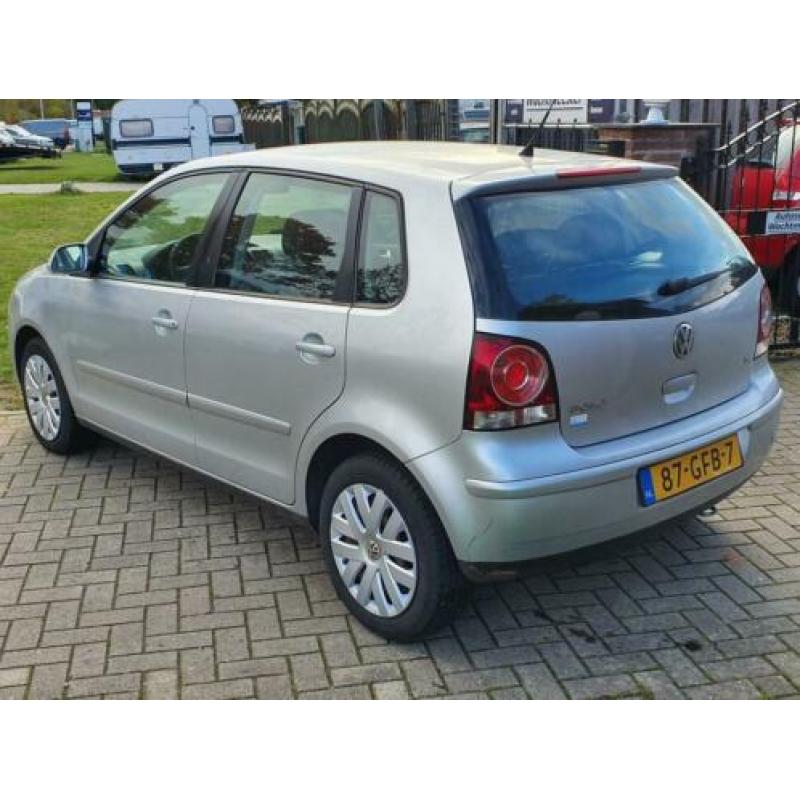 Volkswagen Polo 1.4-16V Comfortline