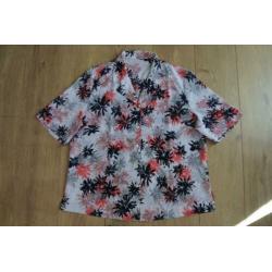 zomerse blouse 46 ster bloemen zwart rood beige grijs mooi