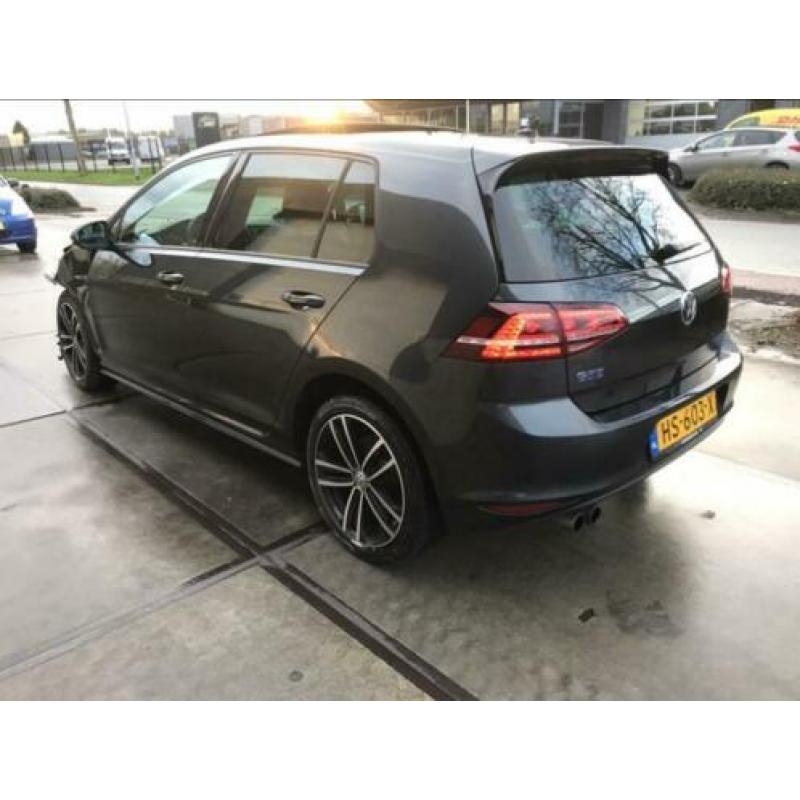 Volkswagen Golf 1.4 TSI Automaat leer Panoramadak Hybride