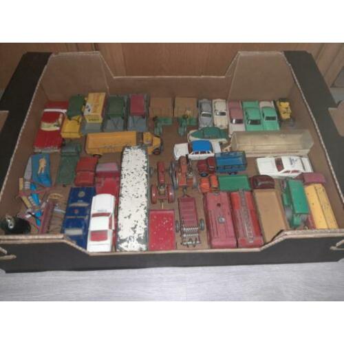 Krat vol 45 Dinky Toys